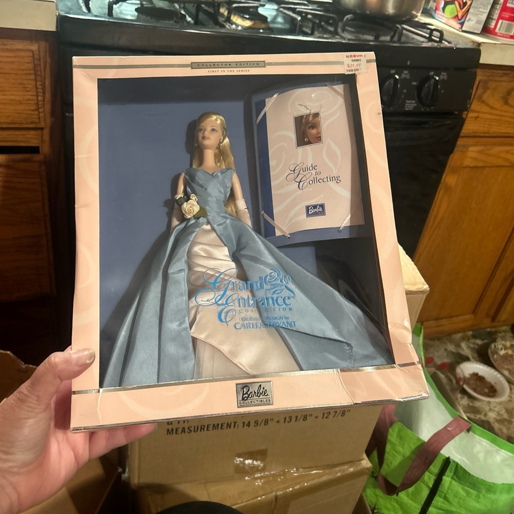 Nib Barbie grand entrance Carter Bryant